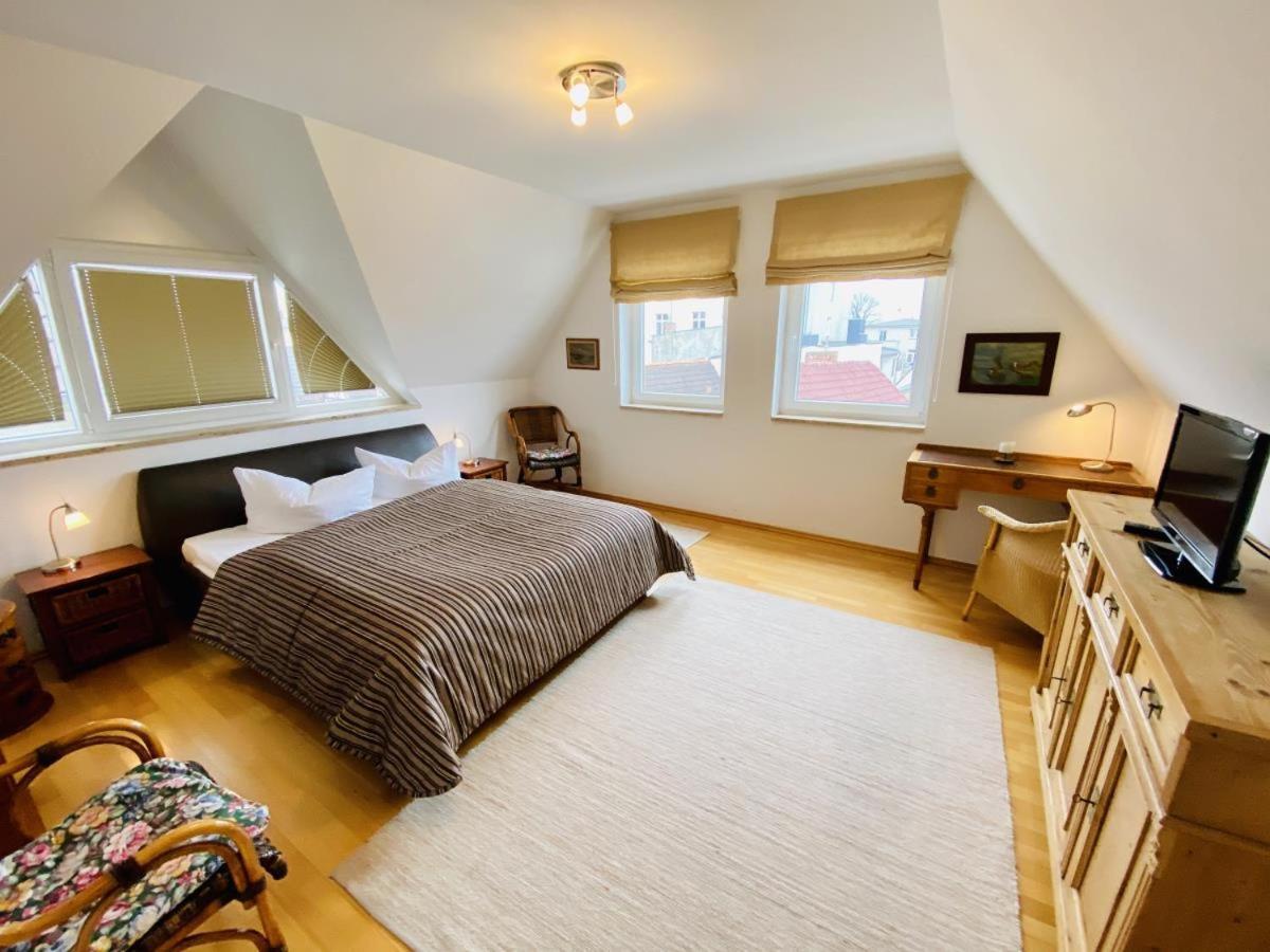 Kapitaenshaus Moewenblick Apartment Rostock Bagian luar foto